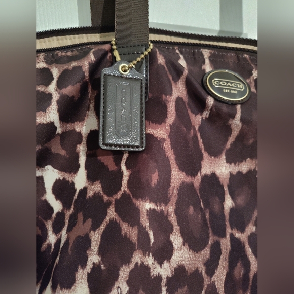 Coach Leopard Print Reversible Weekender Tote Travel Carryall Oversized Bag - Picture 6 of 8